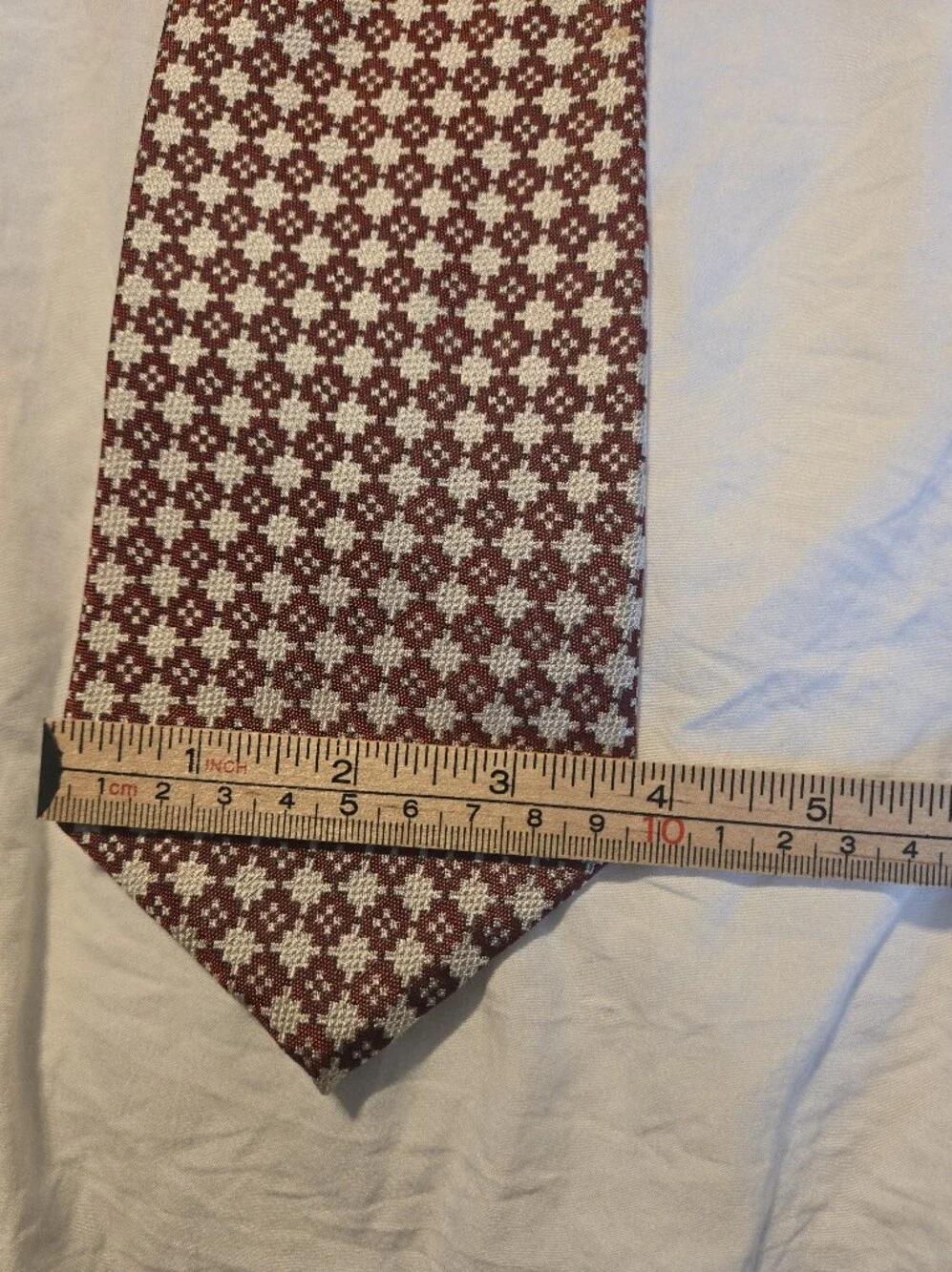 Lot 2 Mens Ties Silk Bert Pulitzer Perry Ellis Pink Burgundy Geometric 3.5